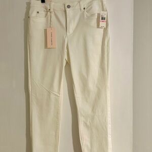 Brand new jeans with tags never worn. Been in closet of a non-smoker home.